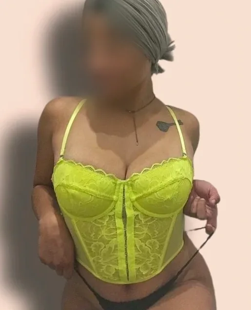 Britt, 27