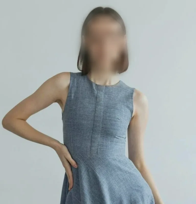 Esmee, 22