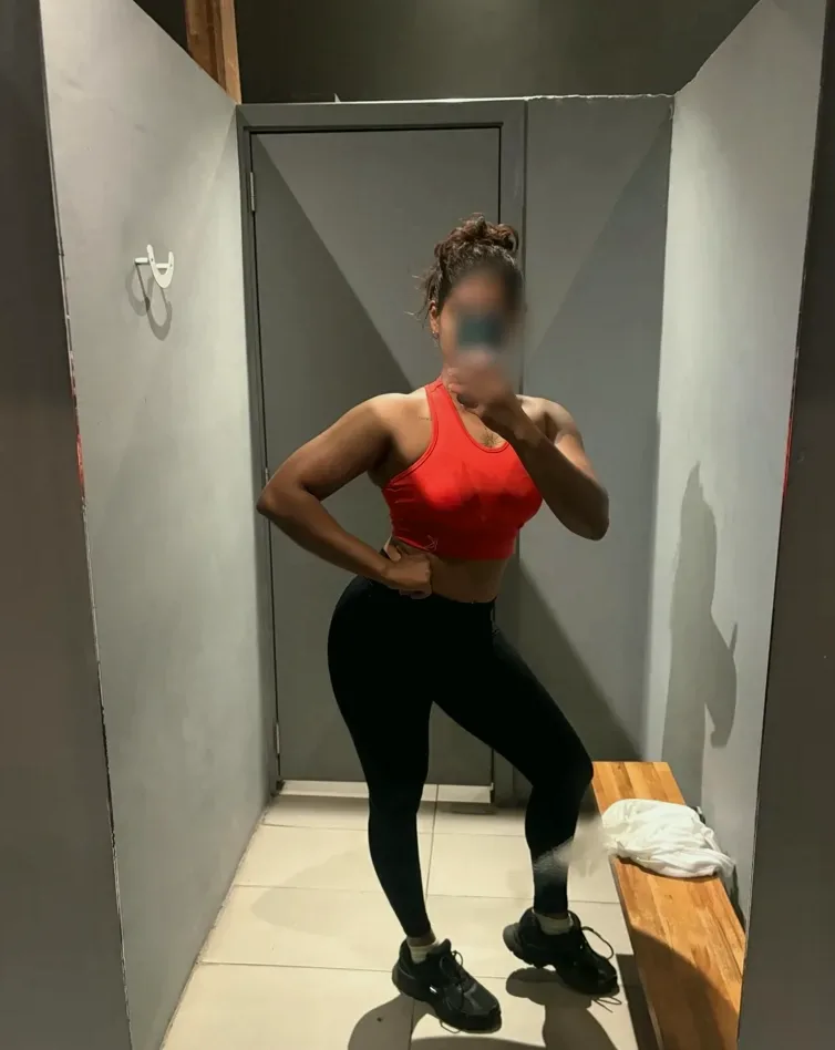 Fay, 28