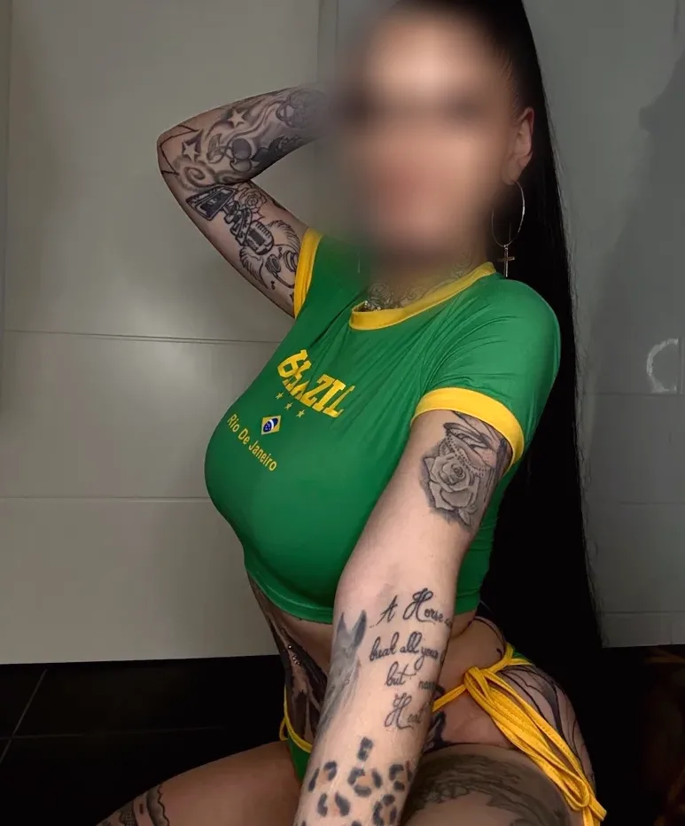 Hanna, 34