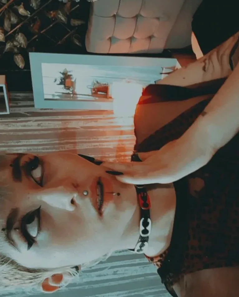 Leyla, 27
