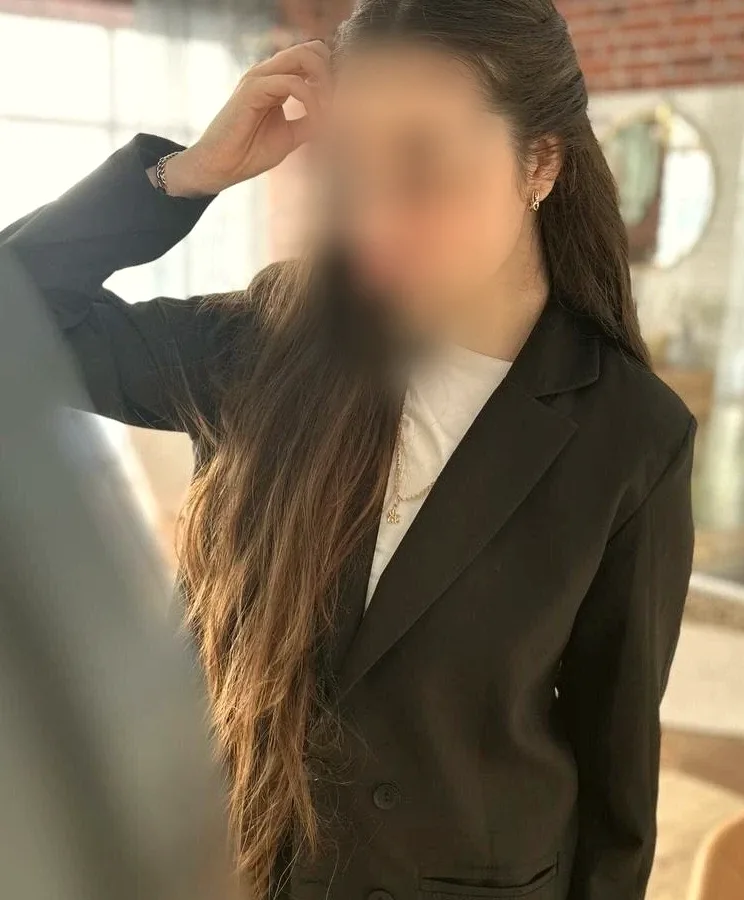 Sanae, 21