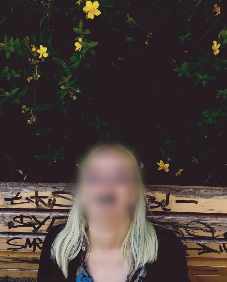 Sofia, 19